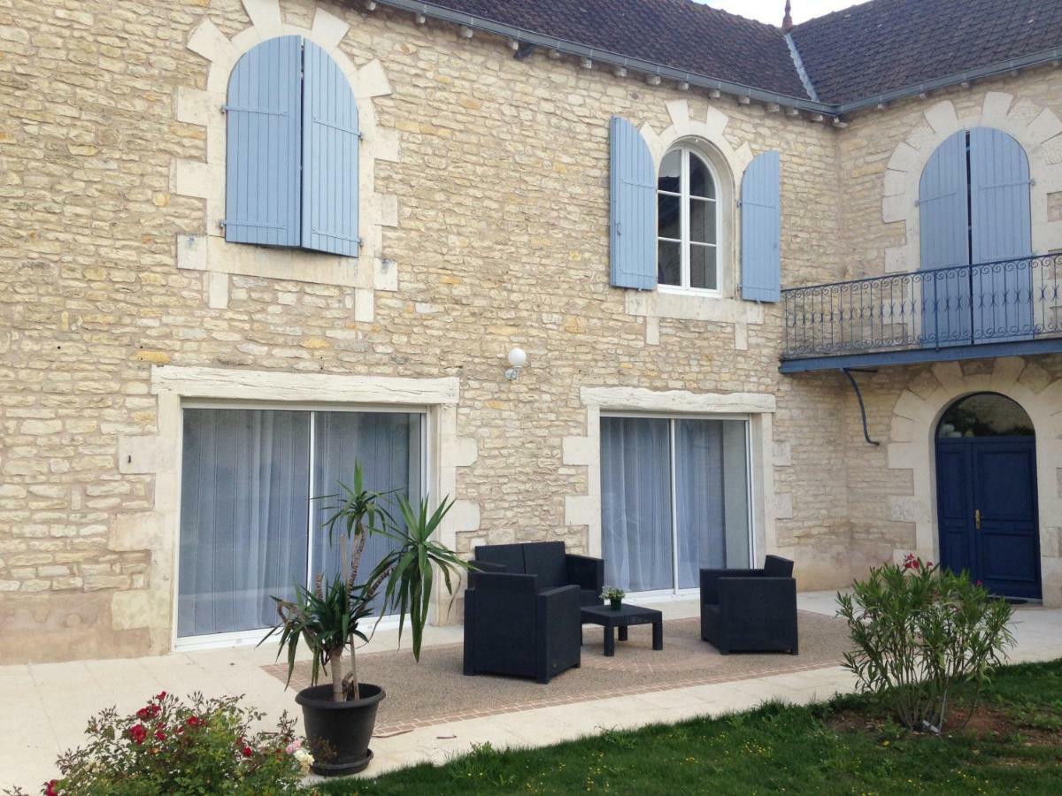 Les Clos Bleus Neuville-de-Poitou Экстерьер фото